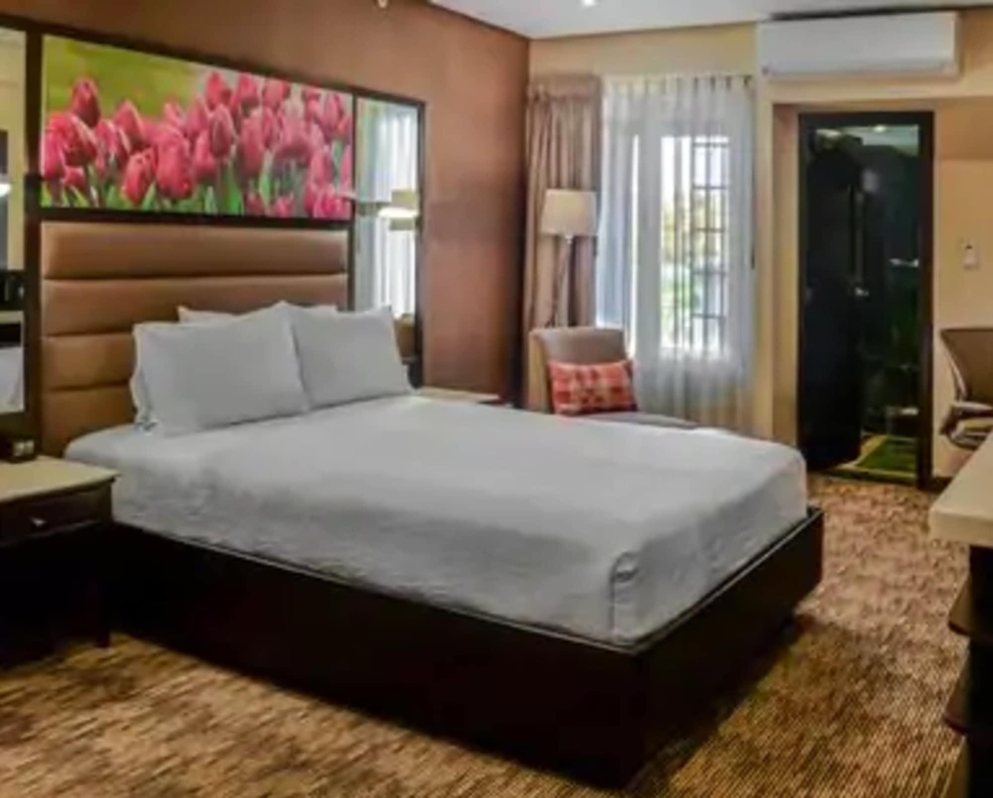 Hilton Garden 4*