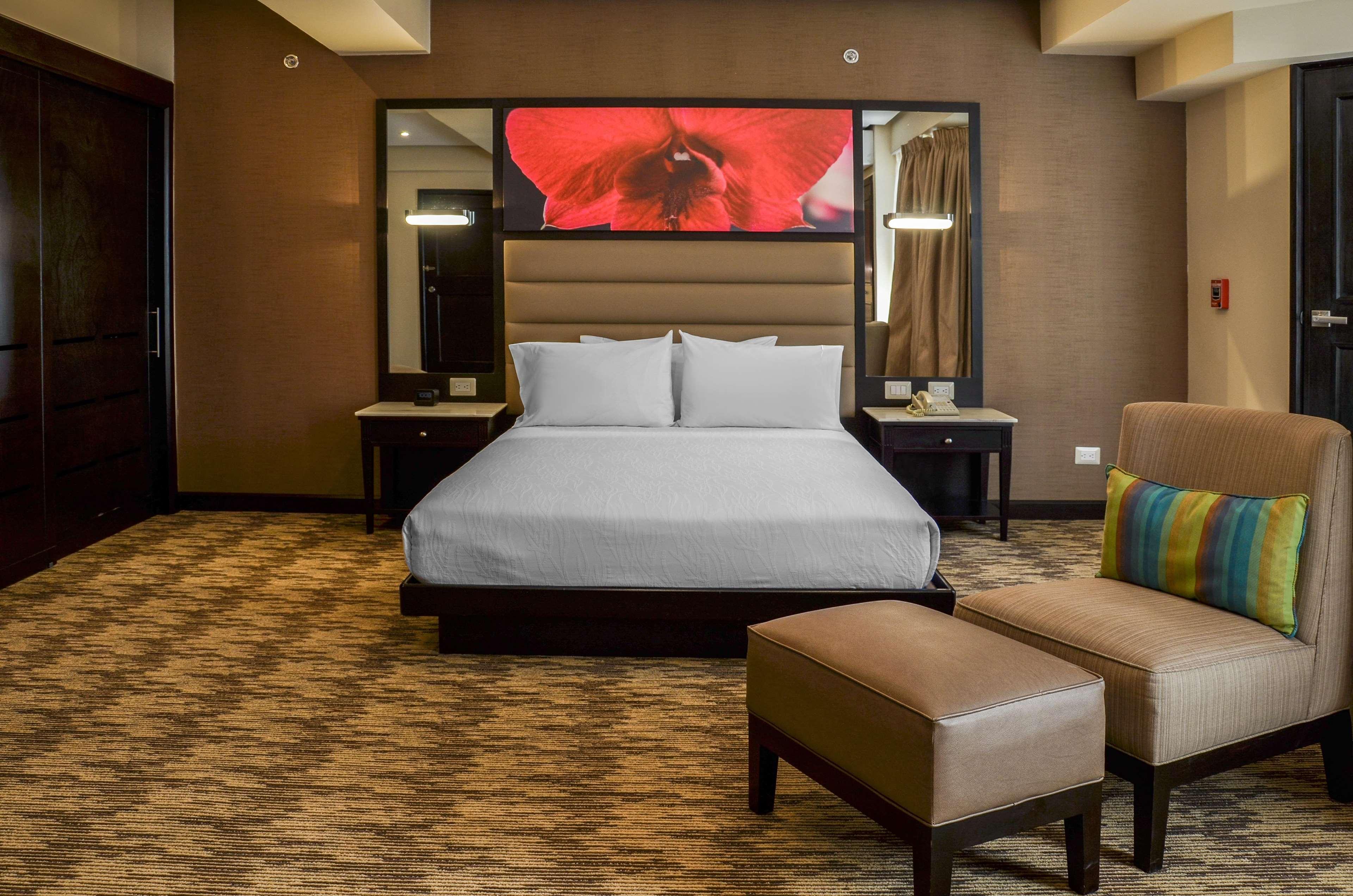 Hilton Garden Hotel 4*