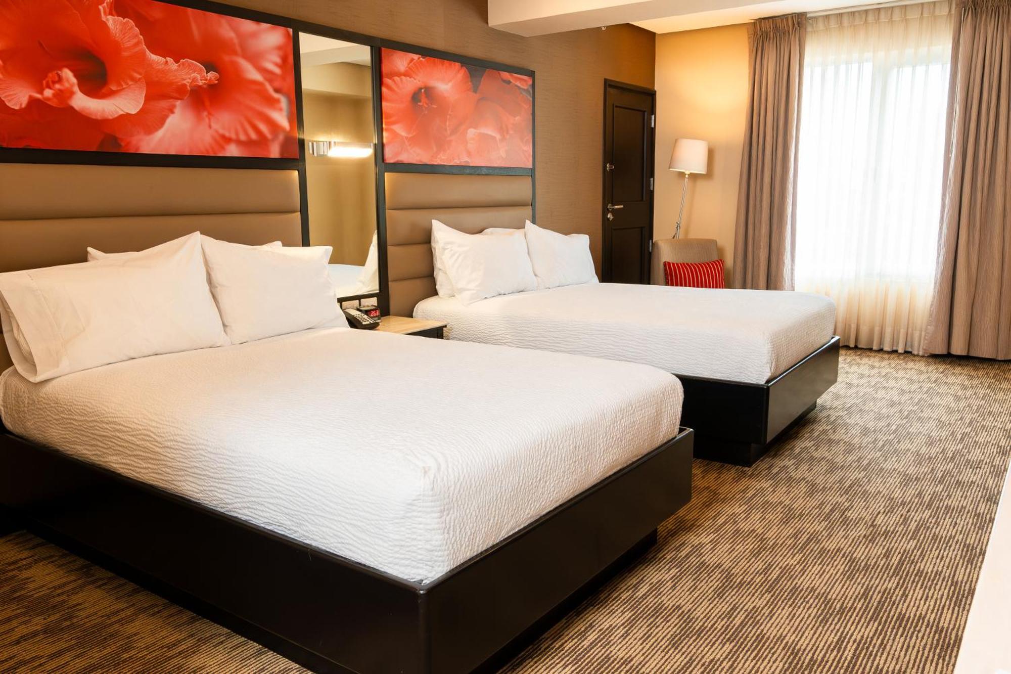 Hilton Garden Hotel 4*